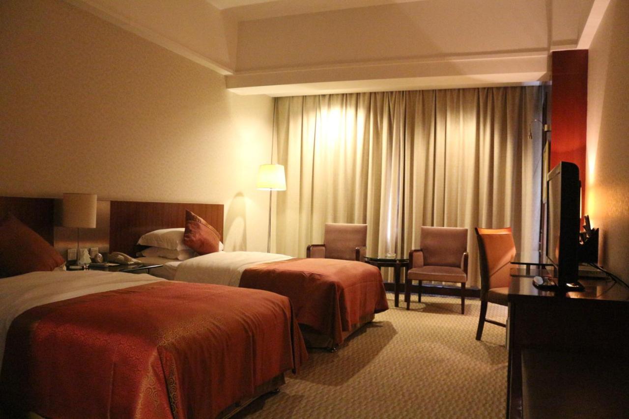 Jinling Jingyuan Plaza Hotel Nanjing  Bagian luar foto