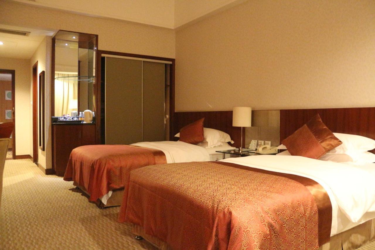 Jinling Jingyuan Plaza Hotel Nanjing  Bagian luar foto