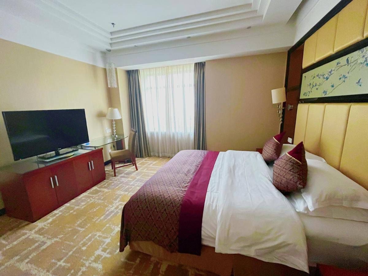 Jinling Jingyuan Plaza Hotel Nanjing  Bagian luar foto