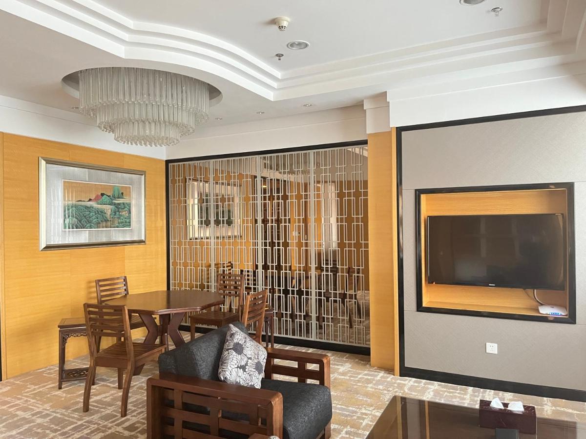 Jinling Jingyuan Plaza Hotel Nanjing  Bagian luar foto