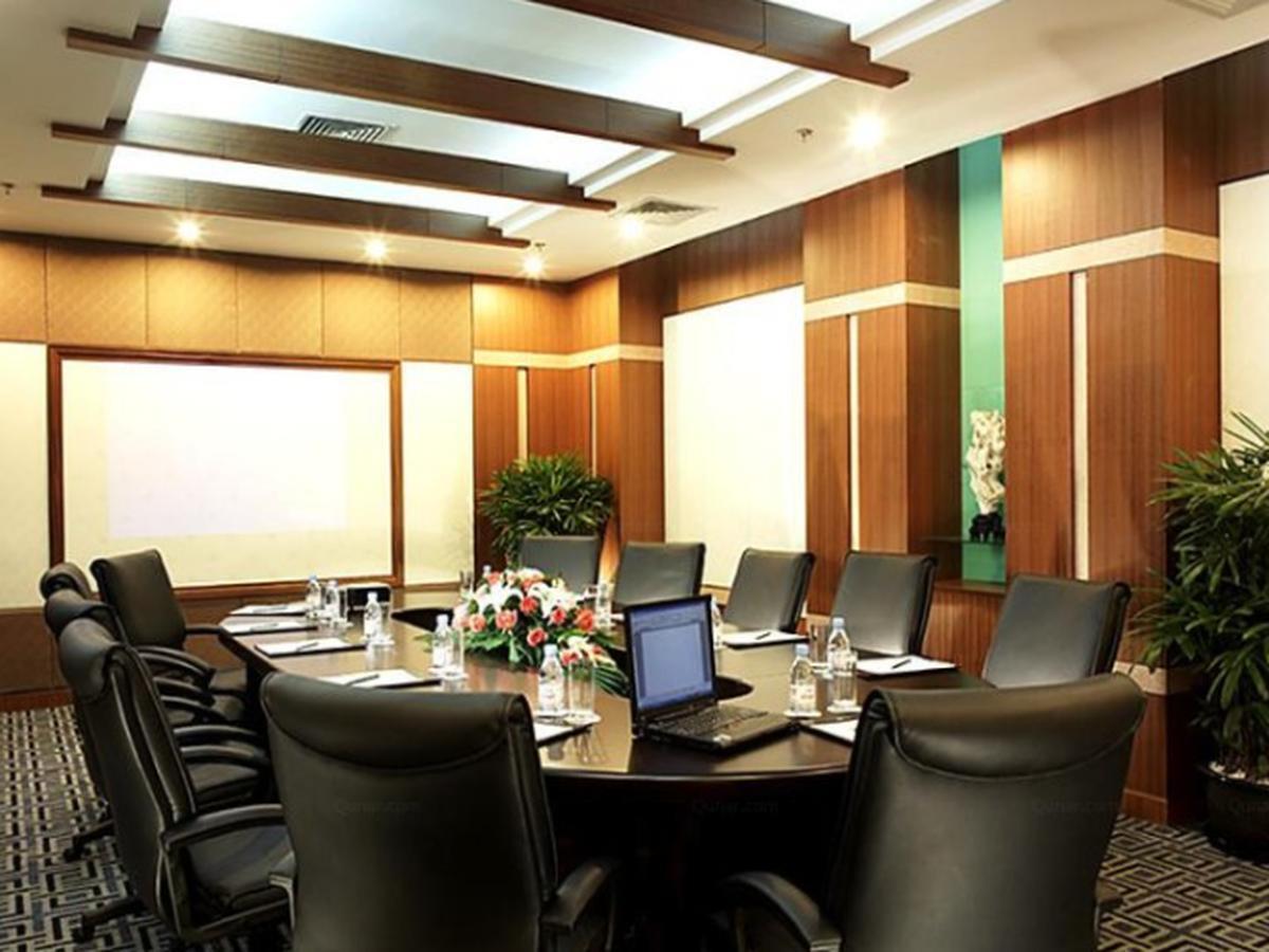 Jinling Jingyuan Plaza Hotel Nanjing  Bagian luar foto