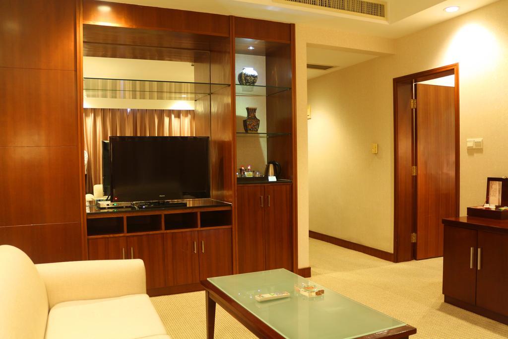 Jinling Jingyuan Plaza Hotel Nanjing  Bagian luar foto