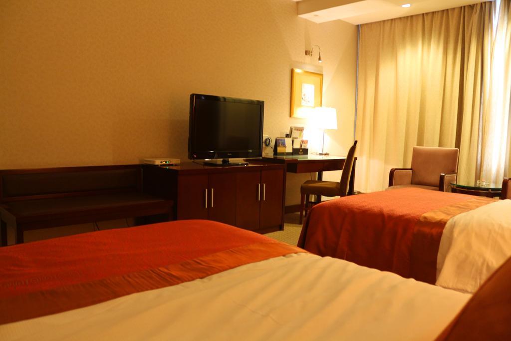 Jinling Jingyuan Plaza Hotel Nanjing  Bagian luar foto