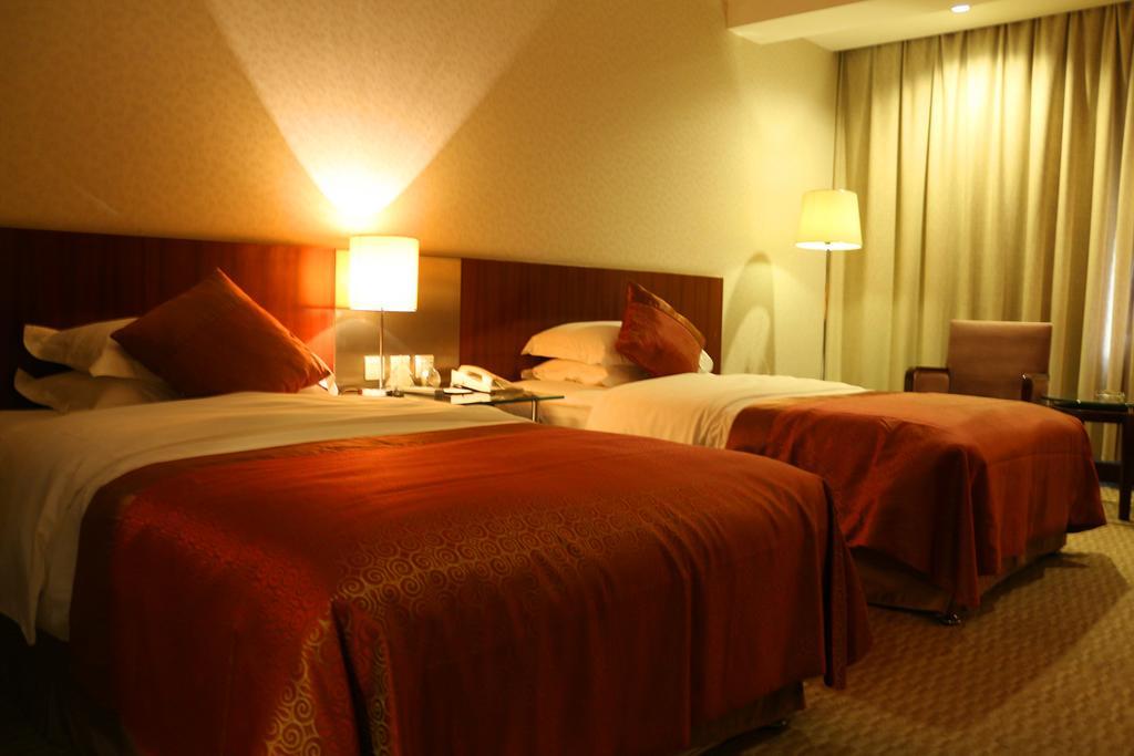 Jinling Jingyuan Plaza Hotel Nanjing  Bagian luar foto