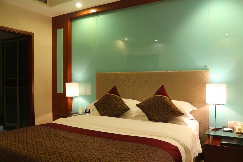 Jinling Jingyuan Plaza Hotel Nanjing  Bagian luar foto